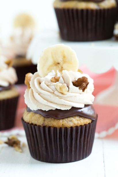 Schoko-Bananen-Nuss Crunch Cupcakes - Spoonful of Flavor