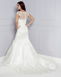 Die Wahl der richtigen Hochzeit Petticoat für Ihr Kleid