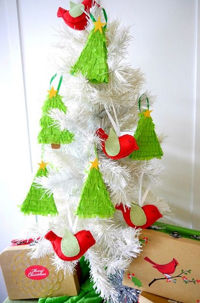 Weihnachtsbaum Pi - ata verziert Feiertags-Tutorial