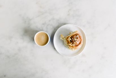 Noix de coco cannelle Buns - je suis un blog alimentaire je suis un blog alimentaire