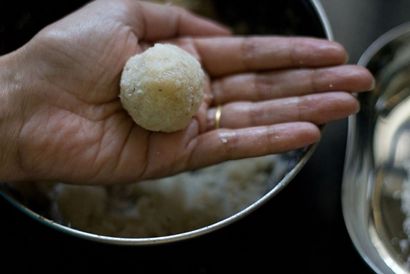Noix de coco recette ladoo, comment faire ladoo de noix de coco, recette laddu de noix de coco