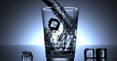 La consommation d'eau riche en silicium ou aliments peuvent purger votre corps de jusqu'à 70% de l'aluminium dans le (consommation) La consommation d'eau riche en silicium ou aliments peuvent purger votre corps de jusqu'à 70% de l'aluminium dans votre