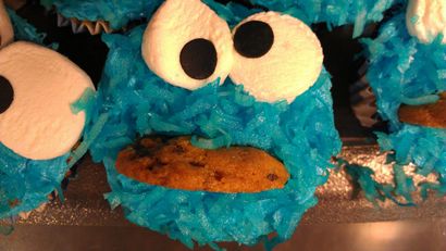 Cookie Monster Kuchen und Cupcakes, Melissa - s Kochbuch