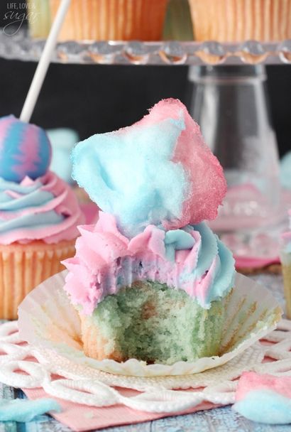 Cotton Candy Cupcakes - La vie et l'amour sucre