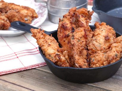 Country Fried Chicken Tenders babeurre, Divas Can Cook (offres de poulet de recettes) Country Fried Chicken Tenders babeurre, Divas Can Cook