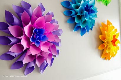 Craftaholics Anonymous®, Rainbow Paper Dahlie-Blumen