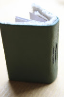 Crafty Bitz Tutorial - Comment faire une couverture de livre Altered matchbox & amp; livre Mini (tutoriel) Crafty Bitz Tutorial - Comment faire une couverture de livre Altered matchbox & amp; Mini-livre