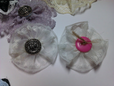 Crafty boucles de fleurs Tutorial - fleurs en dentelle (rusée) Crafty boucles de fleurs Tutorial - fleurs en dentelle