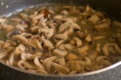 Crème de recette de la soupe aux champignons, crème de légumes recette de soupe aux champignons