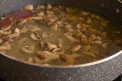 Crème de recette de la soupe aux champignons, crème de légumes recette de soupe aux champignons