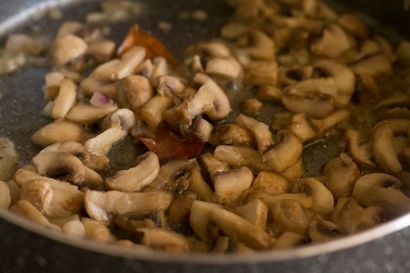 Crème de recette de la soupe aux champignons, crème de légumes recette de soupe aux champignons