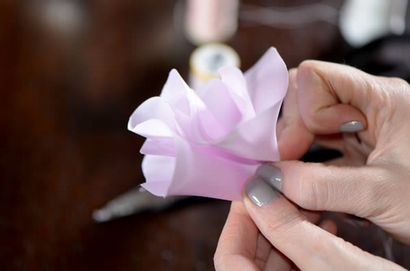 Créer un Heirloom Bouquet de mariée vintage utilisant Brooches