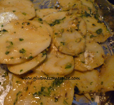 Bhajia croustillants de pommes de terre souvent appelé Maru - de Bhajia, authentiques recettes végétariennes,