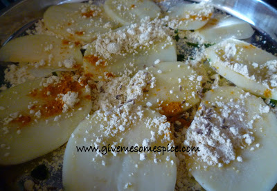 Bhajia croustillants de pommes de terre souvent appelé Maru - de Bhajia, authentiques recettes végétariennes,