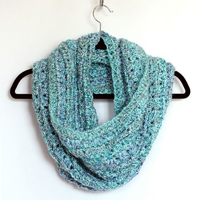 Crochet écharpe Infinity - barbote - Babbles