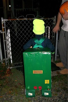 Dabbled, Kinder-Halloween-Kostüm-Ideen wie einen Müllmann zu machen, und vieles mehr!