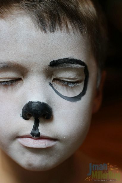 Halloween-Kostüm Dalmatiner - Face Painting Tutorial - Die Abenteuer von J-Man und Millerbug