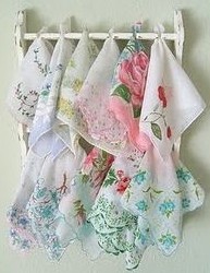 Avec la décoration vintage Mouchoirs et bricolage hankie Bricolages (faire des invitations de mariage vintage hankie) Avec la décoration vintage Mouchoirs et idées de bricolage Craft hankie
