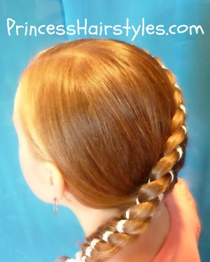 Diagonal Twist Braid Avec Coiffure Ruban, Coupes de cheveux pour les filles - Coupes de cheveux Princesse