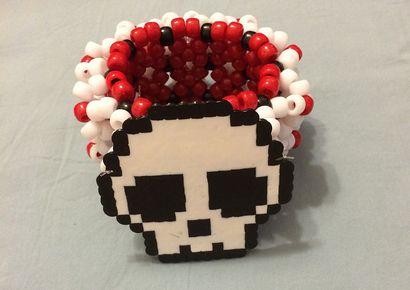 Bricolage Crâne 3D Kandi Cuff, Insomniac