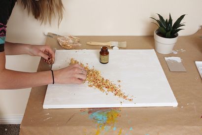 DIY abstrakte Kunst mit einem Golden Touch - Lolly Jane