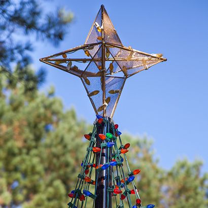 Idées de bricolage de Noël Faire un arbre de Noël illuminé l'aide d'un pôle de basket-ball! Les lumières de Noël, etc. Blog