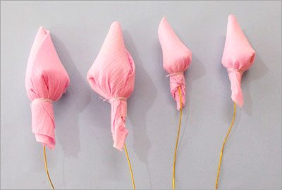 DIY Krepp Roses Wie man leicht Rosen für Dekoration