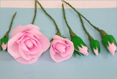 DIY Krepp Roses Wie man leicht Rosen für Dekoration