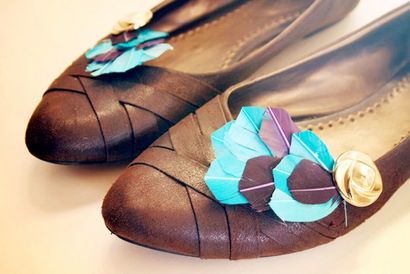 Bricolage - clips de chaussures de plumes, par Wilma