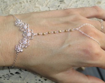 Main bricolage fleurs et bijoux Bracelet esclave, choses Upto Vous (comment faire des bijoux bracelet esclave) Bricolage fleur à la main et bijoux Bracelet esclave, choses Upto Vous