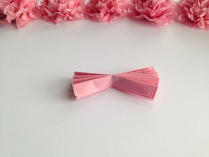 DIY tissu Hanging Fleurs en papier Tutorial, Mid-South Bride