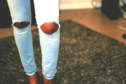 DIY ~ Wie knien zerrissene Jeans, Stücke von Onye Make