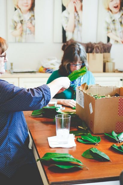 DIY How To Make Magnolia Garland