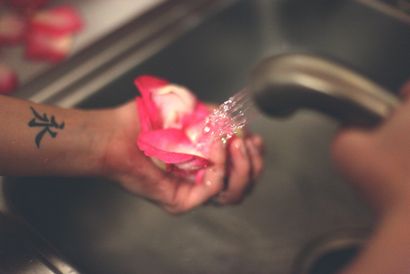 Bricolage Comment faire l'eau de rose