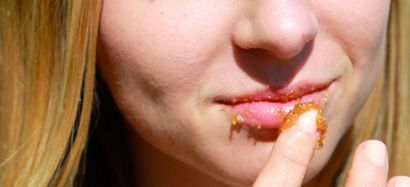 DIY lèvres Gommage Soins de beauté naturelle - Beauté Fitness, Bricolage - Honnêtement (comment faire les lèvres enrobées de sucre) DIY lèvres Gommage Soins de beauté naturelle - Beauté Fitness, Bricolage - Honnêtement