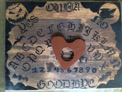DIY Ouija Board 7 étapes