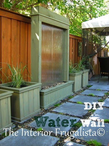 DIY Patio Mur d'eau, l'intérieur Frugalista DIY Patio Mur d'eau