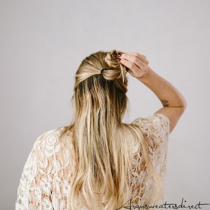 DIY Rose Chignon Tutorial - Chandails Aran Direct