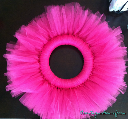 DIY Tulle Kranz - Die Weinlese-moderne Frau