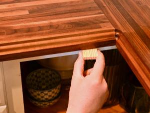 Do-It-Yourself Butcher-Block Cuisine Countertop, HGTV