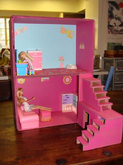 Dollhouse à partir de boîtes en carton et 5 étapes