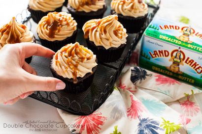 Petits gâteaux au chocolat double avec Caramel au beurre salé, la petite cuisine