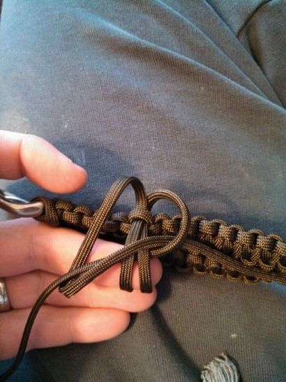 Double Cobra point Paracord ceinture 9 étapes (avec photos)