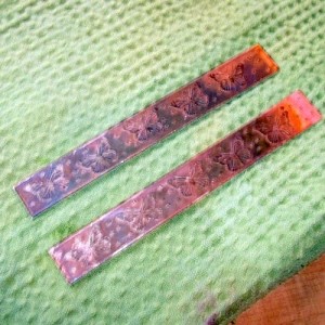 Earthegy »Blog Archive - Dans les coulisses, earthegy Comment faire Etched Patina Bracelets (earthegy) Earthegy »Blog Archive - Dans les coulisses earthegy, Comment faire des bracelets Etched Patina