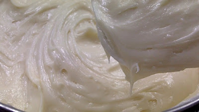 Leicht, Fluffy Frischkäse Frosting Rezept, Divas Can Cook