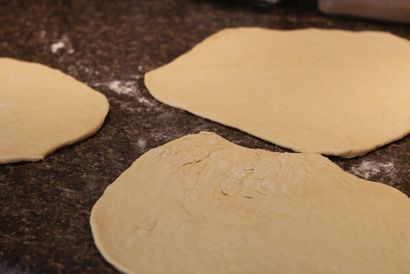 Einfache hausgemachte Pizza Calzone - The Prairie Homestead