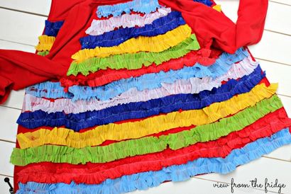 Einfacher Last-Minute-DIY Halloween-Kostüm Piñata - Blick vom FridgeView aus dem Kühlschrank