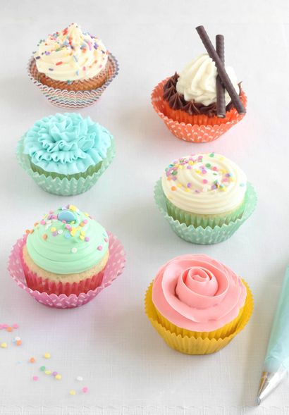 Facile Techniques de tuyauterie pour Cupcakes, saupoudrez Bakes