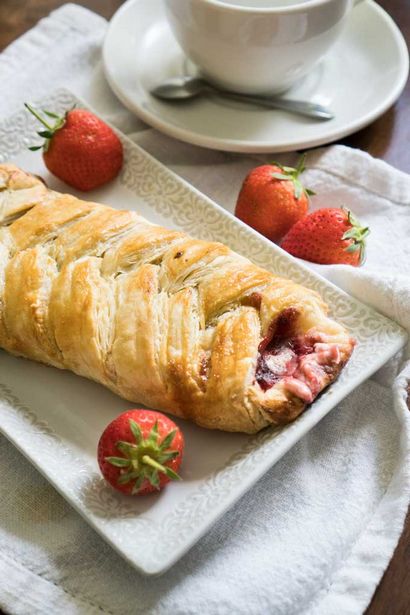 Leicht Strawberry Cream Cheese Danish - Versandfertig in 30 Minuten!