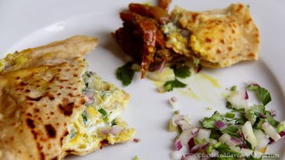 Egg Paratha Gestopft, Anda Paratha Delhi Stil, Easy Egg paratha Rezept - Nahrungsmittel und Aromen